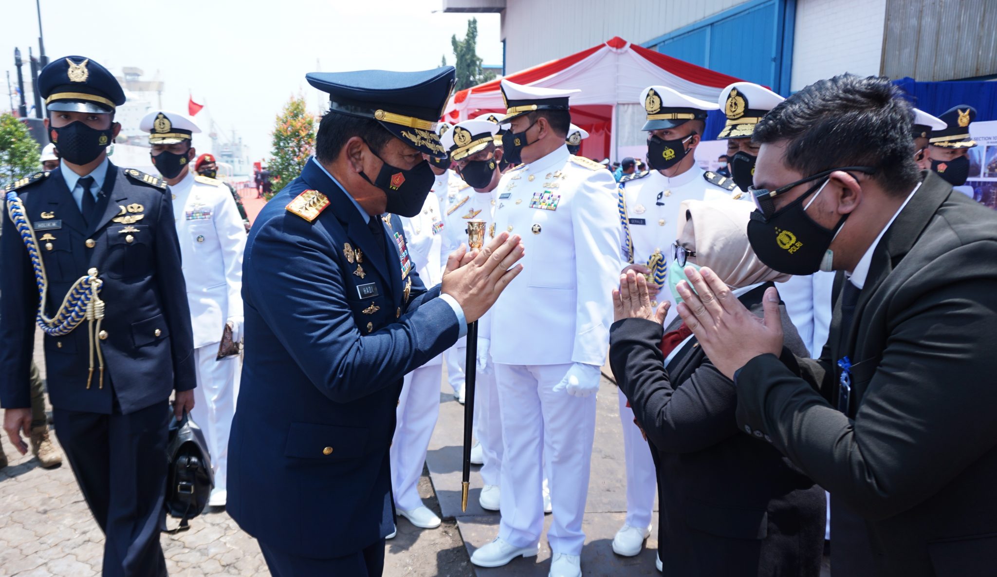 Kapal Selam Alugoro-405 Resmi Diserahkan Dari Galangan Ke Kementerian ...